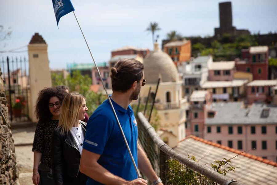 From Florence: Cinque Terre and Pisa Day Trip - Manarola: the harbor village stop that actually lets you wander