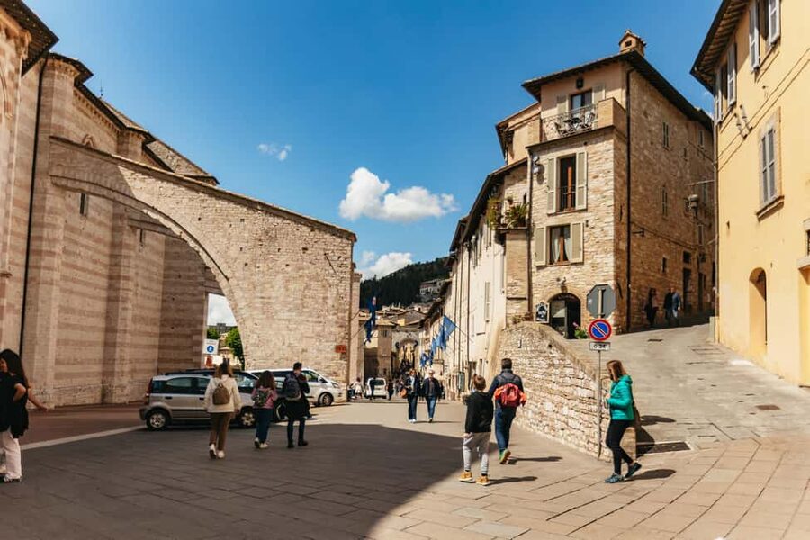From Florence: Orvieto and Perugia Tour with Church Visits - Price and value: what $109 buys you for a full-day church circuit