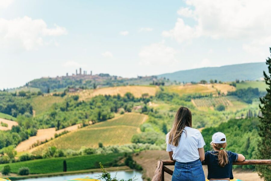 From Florence: Siena, San Gimignano, Pisa & Lunch at Winery - From Santa Maria Novella to Siena, the day starts moving fast