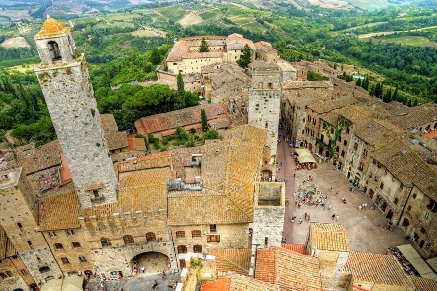 From Florence: Tuscany Highlights Full-Day Tour - Pisa Free Time and the Miracle Square Experience