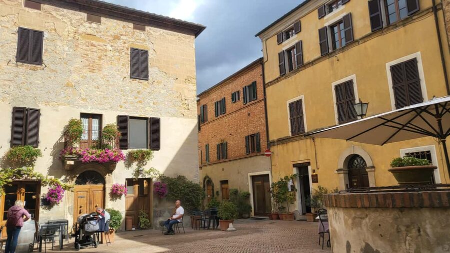 From Florence: Tuscany Hills Wine Tour - Winery Time: Chianti, Nobile di Montepulciano, and Olive Oil You Can Taste