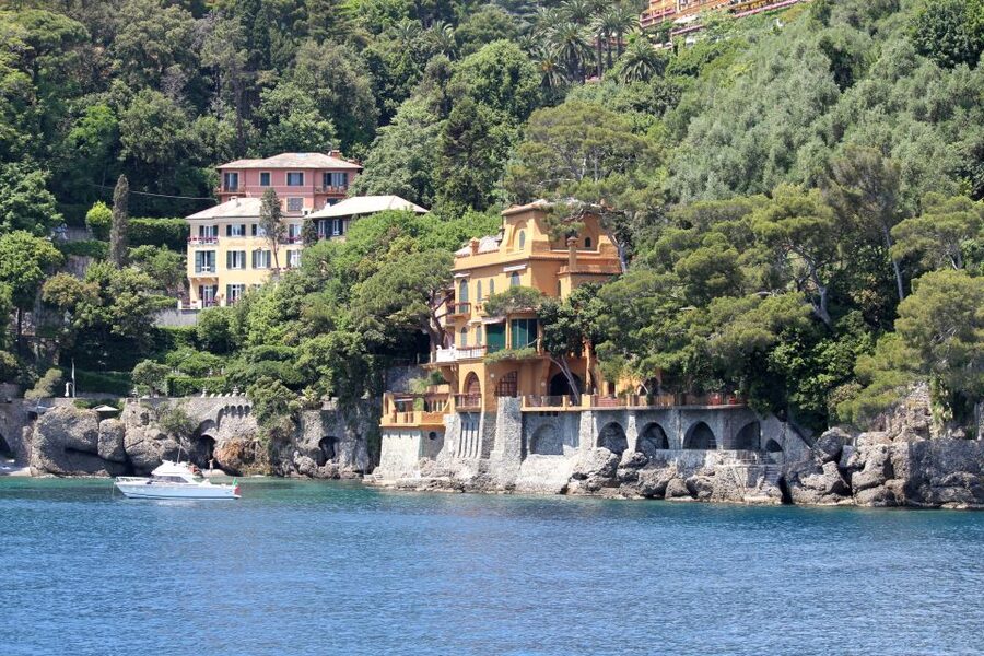 From Genoa: Boat Tour to Portofino with Free Time to Explore - Portofino arrival around noon: how to plan your two hours