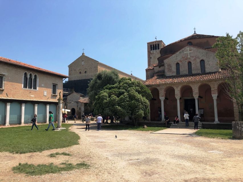 From Jesolo: Day Trip to Murano, Burano, and Torcello - Torcello in an hour: quiet ruins, Attila’s Throne, and Devil’s Bridge