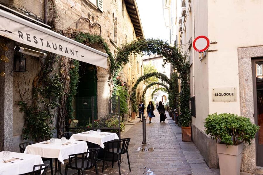 From Milan: Como & Bellagio Day Tour & Scenic Lake Cruise - Como walking time: medieval lanes, squares, and the Cathedral area