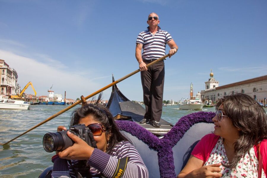 From Milan: Day Trip to Venice with Guided City Tour - The 14-Hour Schedule and What It Actually Means for Your Day