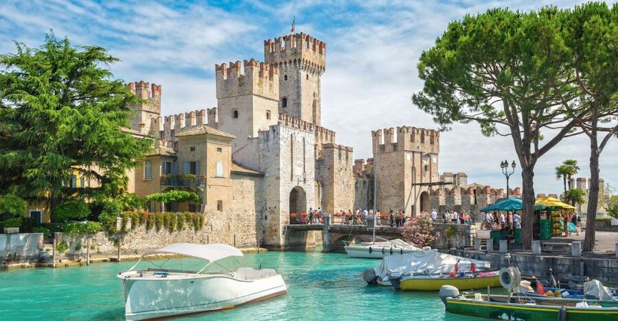 From Milan: Verona, Sirmione and Lake Garda with Boat Cruise - Verona, Sirmione, and Lake Garda in one day, and why it works
