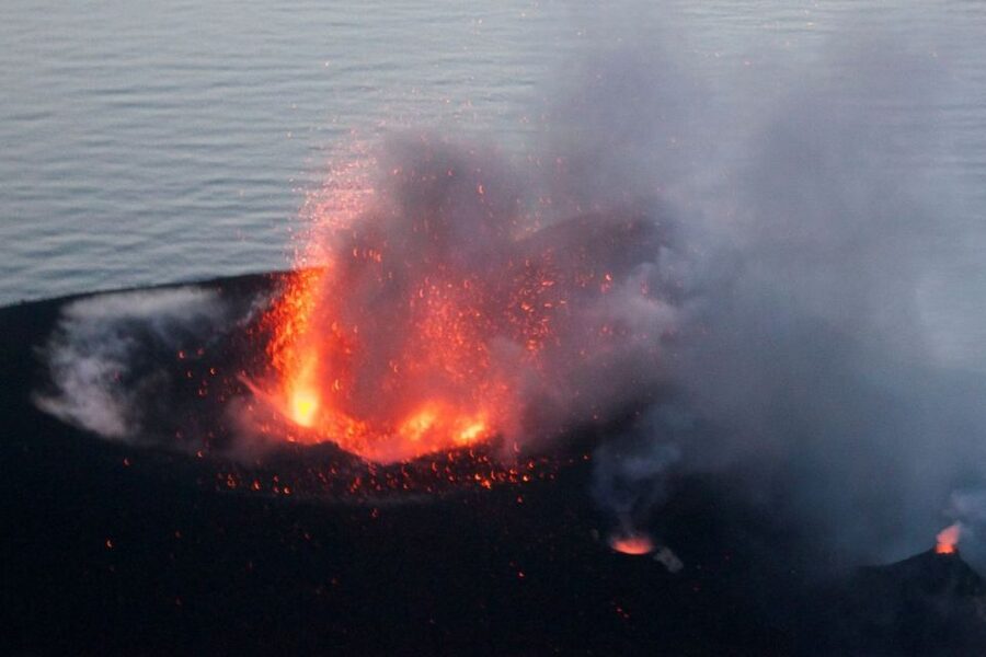 From Milazzo: Panarea and Stromboli Boat Trip by Night - The Milazzo start, timing, and why this day runs long