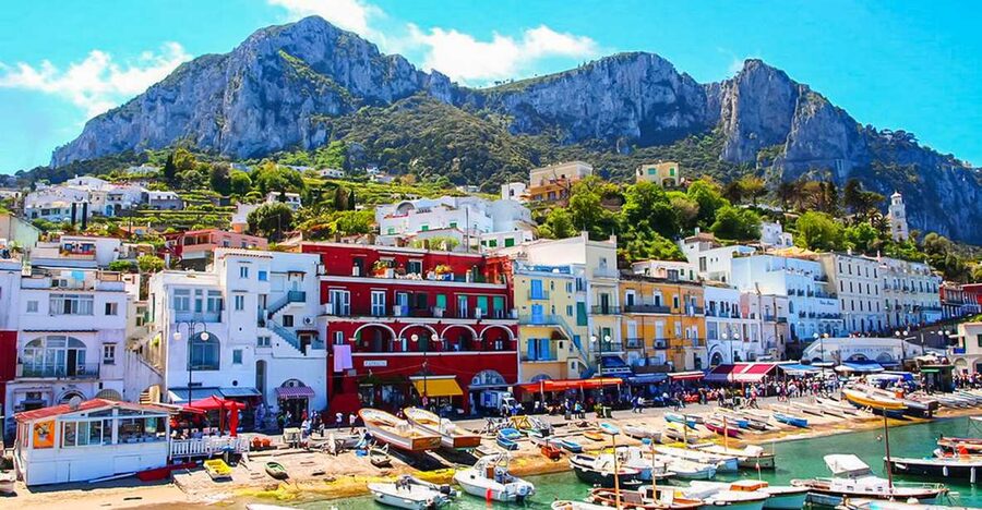 From Naples: Capri Guided Tour with Ferry Tickets & Minibus - Who this Capri day trip suits best