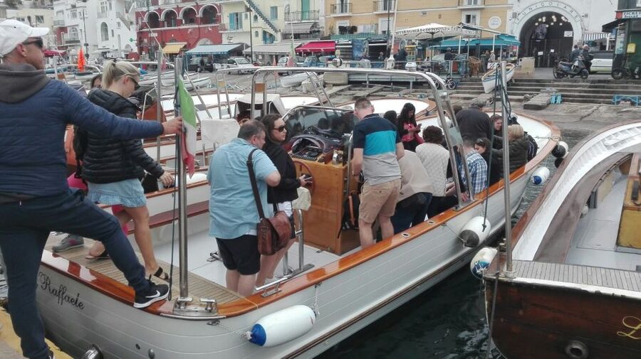 From Naples: Full-Day Capri Island and Blue Grotto Tour - Comfort tips that make a big difference on Capri tours