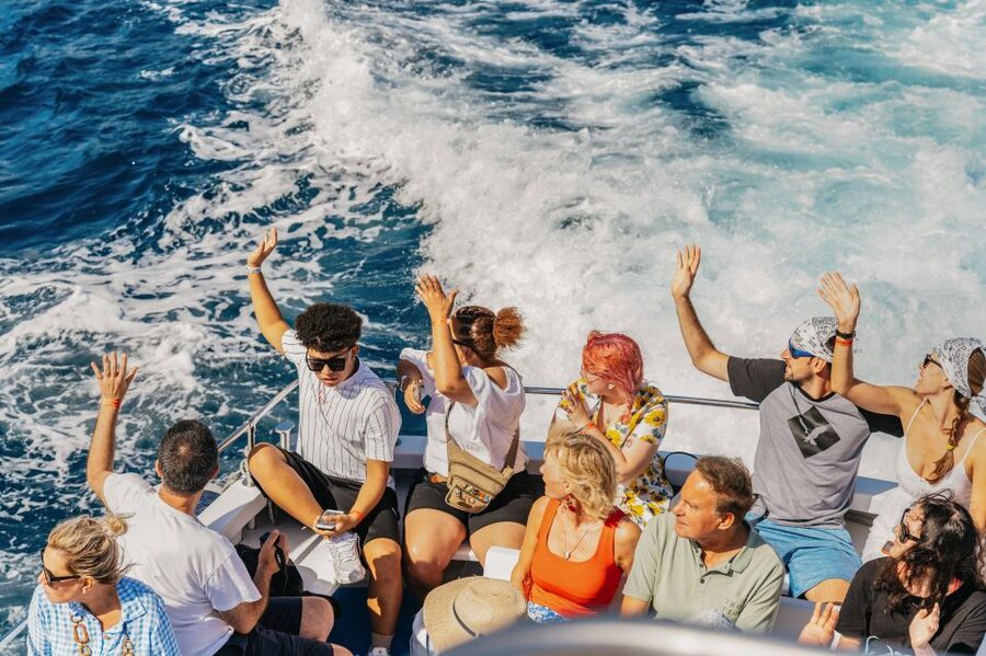 From Naples: Gulf of Naples & Capri Sightseeing Boat Tour - Grotta Bianca and Grotta Verde: the sea caves that shape Capri’s look