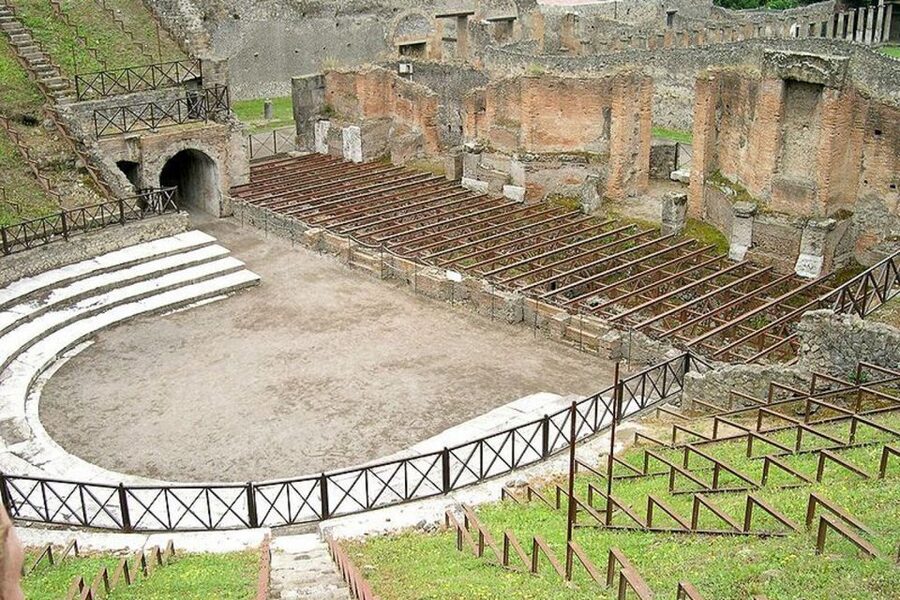 From Naples or Sorrento: Pompei Half-Day Tour - Skip-the-Line Entry and How the Guided Walk Is Structured
