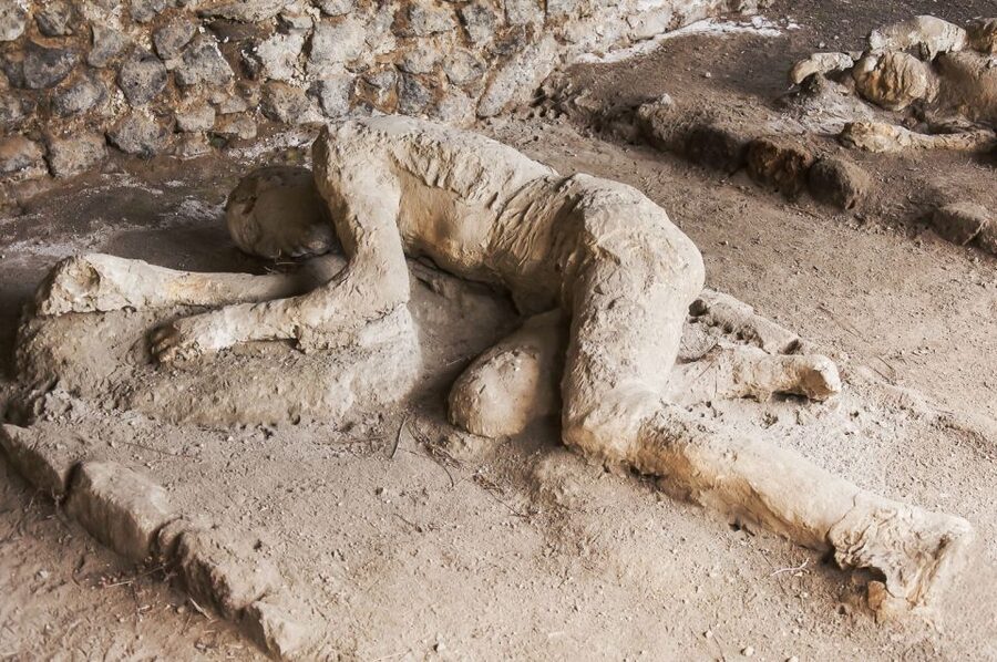 From Naples: Pompeii & Amalfi Coast Full-Day Trip with Lunch - Who should book this Naples to Pompeii and Amalfi trip