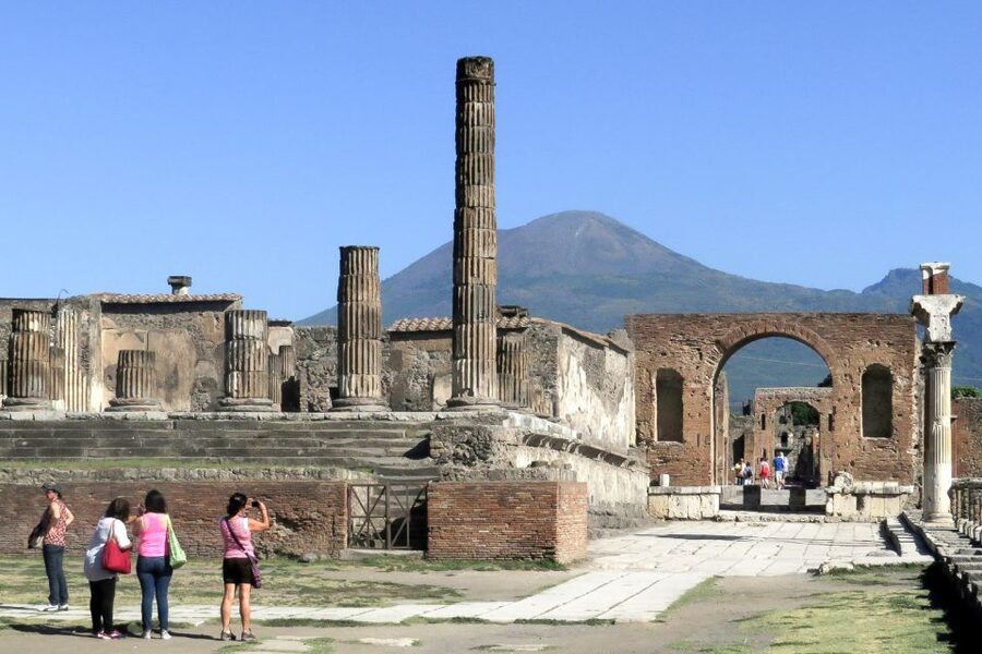 From Naples: Pompeii & Amalfi Coast Full-Day Trip with Lunch - Amalfi town time: what 2 hours buys you