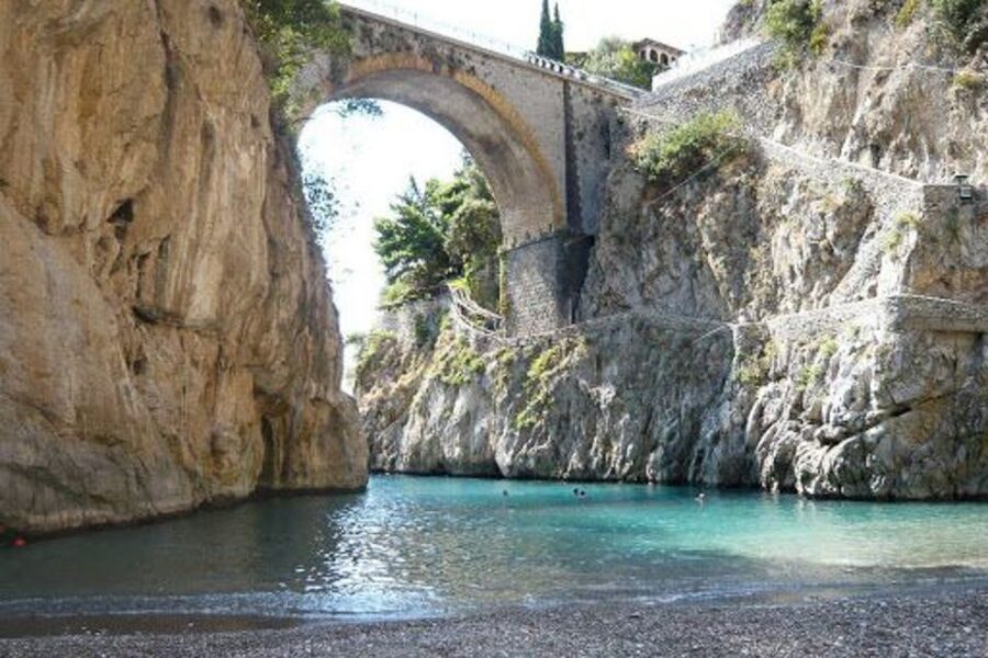 From Naples: Pompeii & Amalfi Coast Full-Day Trip with Lunch - Why the cameo factory stop is more than a random add-on