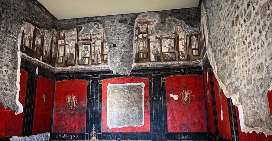 From Naples: Pompeii Guided Tour with Skip-the-Line Tickets - Via Galileo Ferraris Pickup and the Naples-to-Pompeii Van Ride