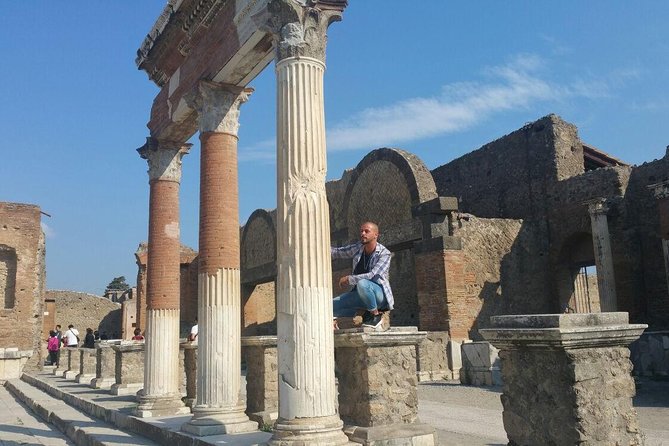 From Naples: Skip the Line Pompeii Guided Tour - Small Group - Naples to Pompeii, without wasting your half-day