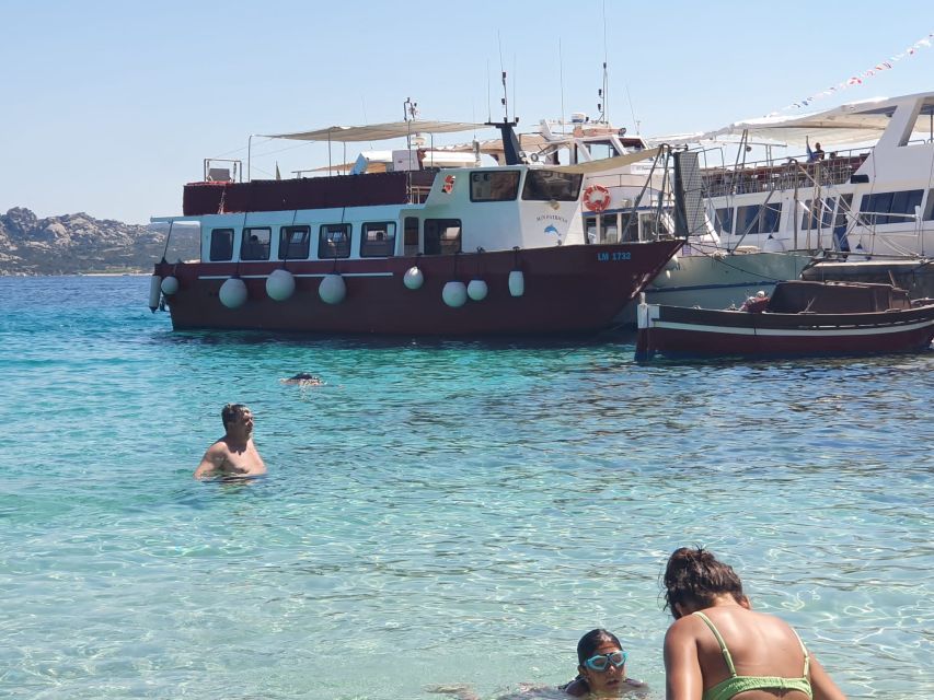 From Palau: La Maddalena Archipelago Boat Tour with Pasta - La Maddalena town time: gelato, narrow streets, and a slower pace