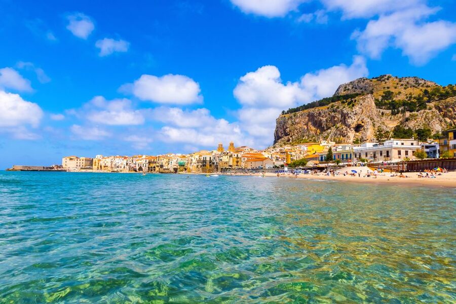 From Palermo: Monreale and Cefalù Half-Day Trip - Cefalù Town Time: Streets, Sea Views, and Real Roaming