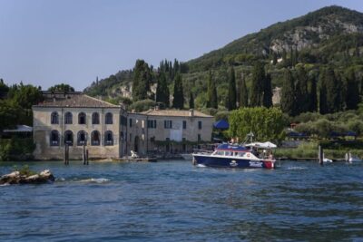 From Peschiera: Garda East Coast Cruise to Sirmione