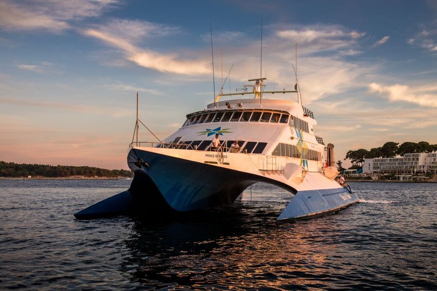 From Porec: Venice Catamaran Crossing One-Way or Round-Trip - Canal Time: Gondola Rides and Taxi Boats as Optional Add-Ons