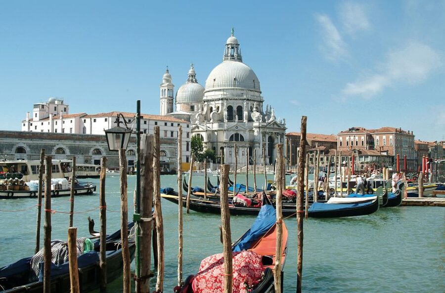 From Porec: Venice Catamaran Crossing One-Way or Round-Trip - Timing the Day: The 4:30 PM Venice Departure Rule