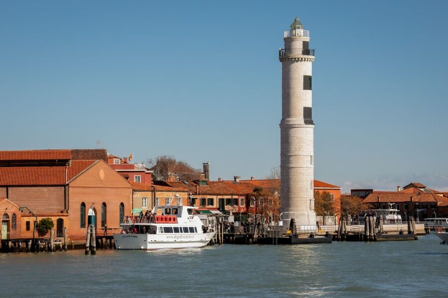 From Punta Sabbioni: Venice, Murano & Burano Guided Tour - Burano Lace and Colorful Houses: making your 75 minutes count