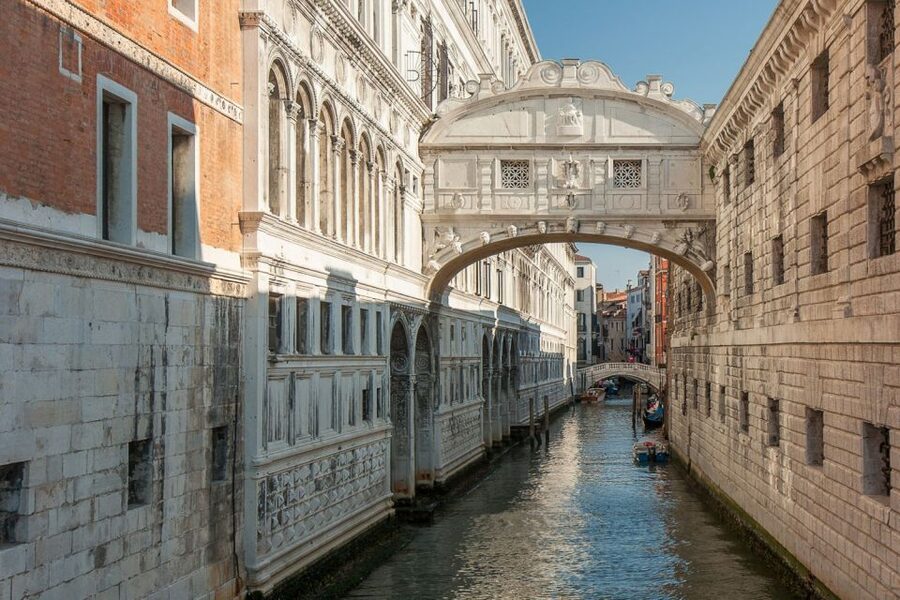 From Rome: Day Trip to Venice by High-Speed Train - Rome meeting point at Caffè Trombetta, Via Marsala 46