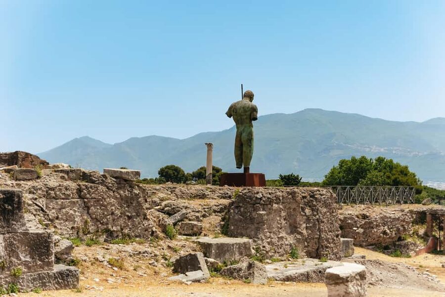 From Rome: Pompeii Day Trip with Optional Vesuvius and Lunch - Skip-the-Line Pompeii: What You Actually See in the Guided Walk