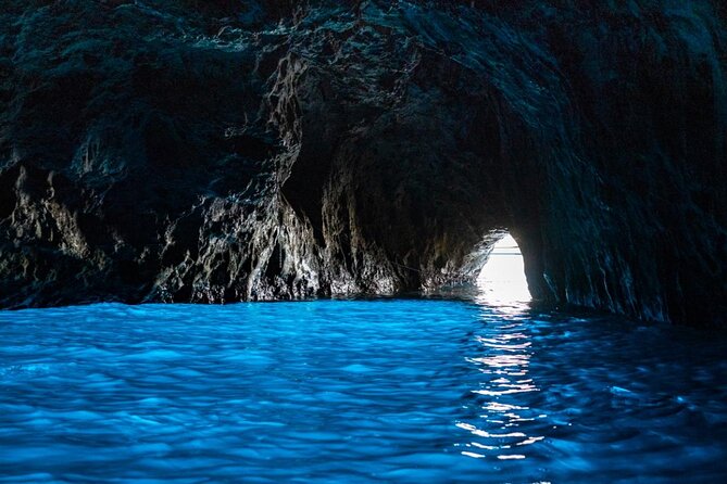 From Sorrento: Capri Small-Group Boat Tour with 4 Hours ashore - Key highlights at a glance