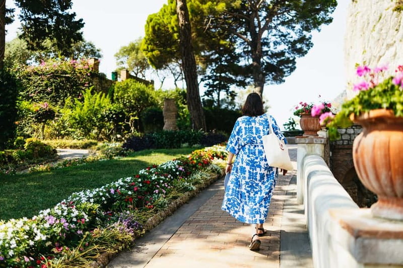 From Sorrento/Nerano: Capri Island Cruise with Guide Onboard - Optional Capri minibus tour, when it saves you real time