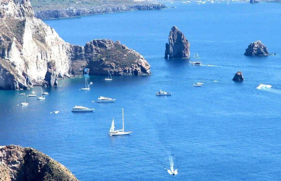 From Taormina: Lipari and Vulcano Mini Cruise Aeolian Tour - A few guide-powered tips that make the day easier