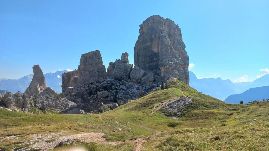 From Venice: Dolomites and Lake Braies Day Trip by Minivan - Cortina d’Ampezzo time block: short walk, big payoff