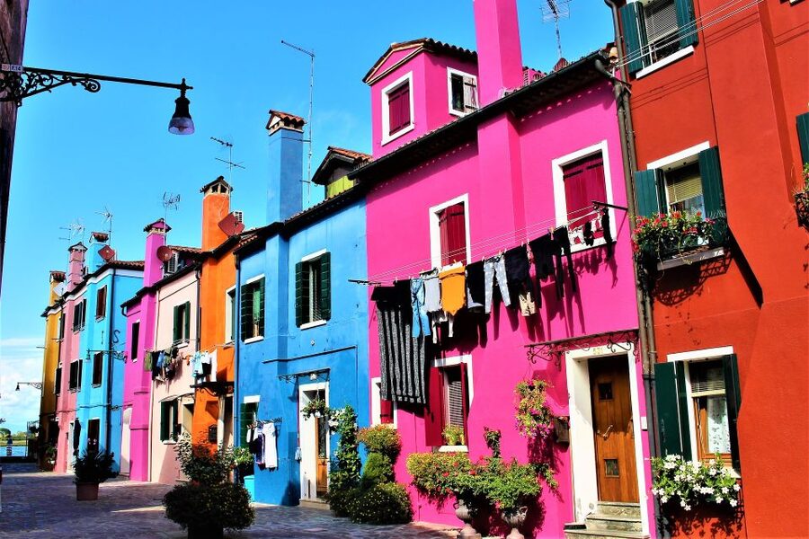 From Venice: Murano and Burano Private Tour with Transfer - San Donato church in Murano: the Lagoon-style stop