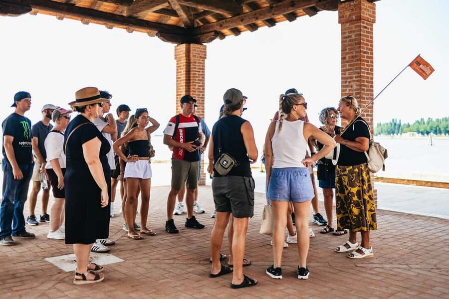 From Venice: Murano & Burano Guided Tour by Private Boat - Why this Murano and Burano private boat tour is a smart Venice choice