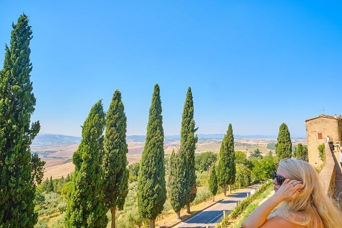 Full Day Tour to Val d'Orcia and Gladiator's Fields with Wines - Stop 1: Montalcino, Brunello country and the best kind of cellar tour