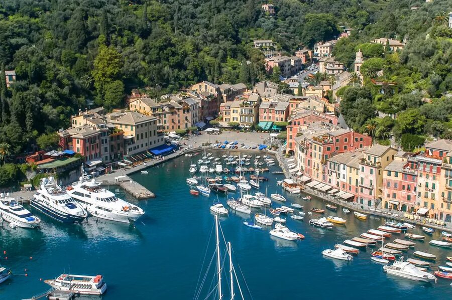 Genoa: Full-Day Tour to Camogli, San Fruttuoso & Portofino - Getting started at Calata Mandraccio, then running a tight day