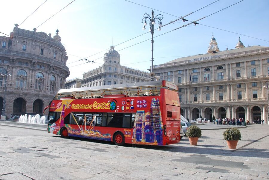 Genoa: Hop-on Hop-off Tour Ticket - Coastline Route (Blue Line) stops: De Ferrari to Boccadasse and the Cruise Terminal