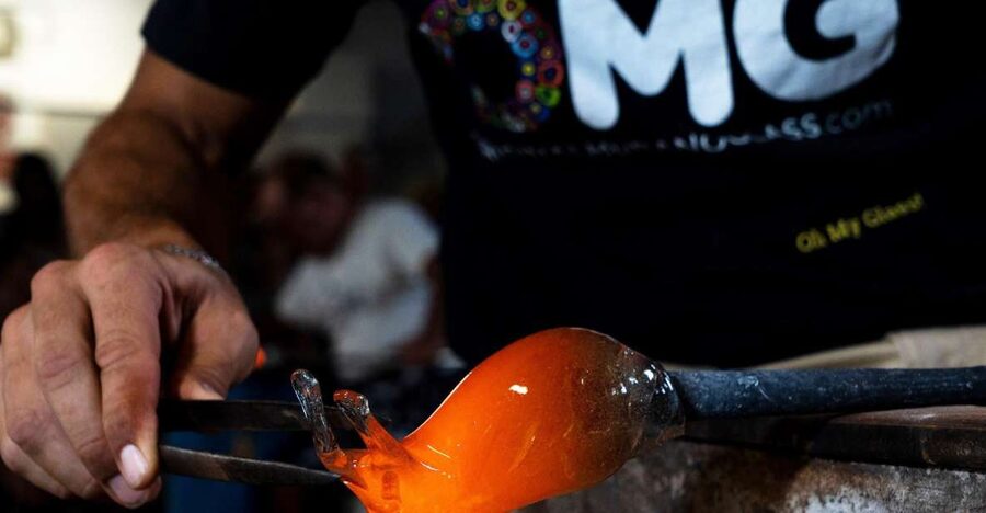 Glass Blowing Show Visit Murano Glass Factory & Showroom OMG - Practical tips so you get the best view and best understanding