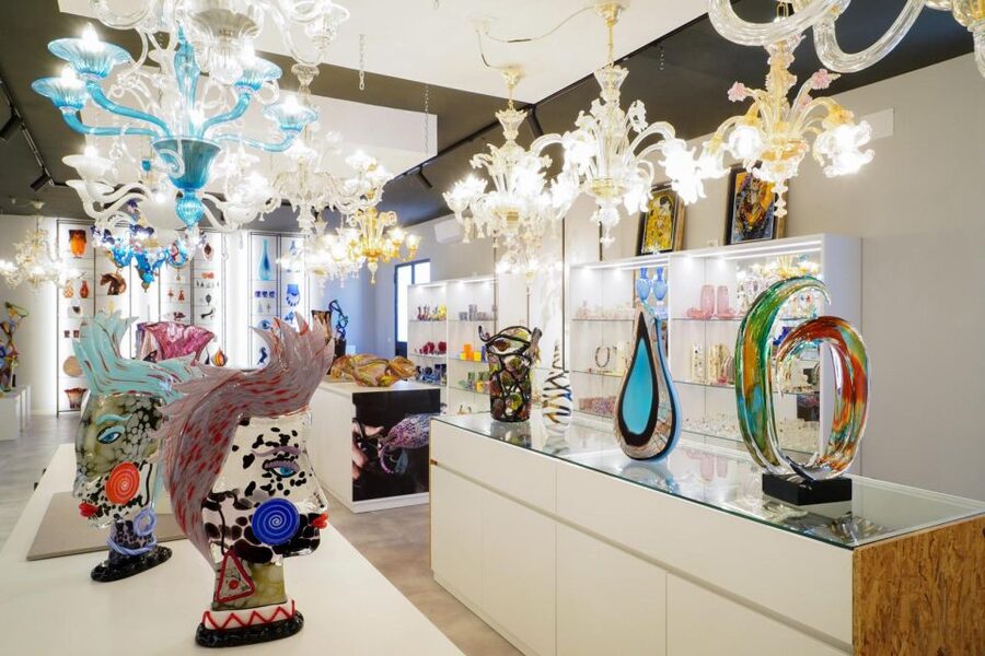 Glass Blowing Show Visit Murano Glass Factory & Showroom OMG - Pricing and value: how a low-cost ticket can still work