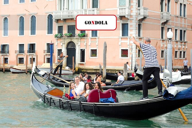Grand Canal Gondola Experience with Live Commentary™ - Shared gondola vs private gondola, and what commentary includes