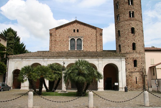 Guided Tour of Mosaic Tiles in Ravenna - Which Guides You Might Get, and What to Expect from Their Style