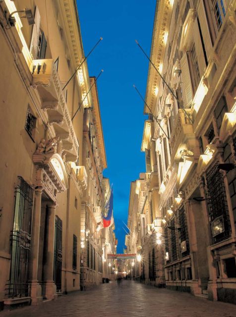 Guided Tour of Rolli Palaces UNESCO Site, Genoa - Palazzo Imperiale: grand stairs and the pleasure of moving through levels
