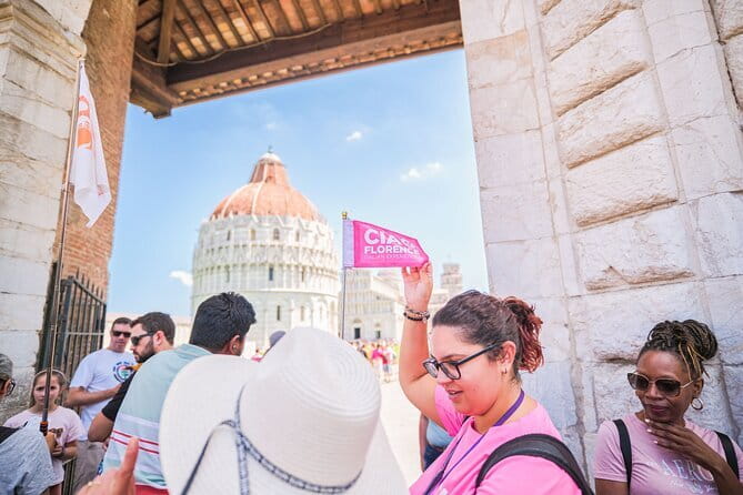 Half-Day Excursion to Pisa and the Leaning Tower from Florence - Getting to Pisa: the Piazzale Montelungo meeting and coach ride