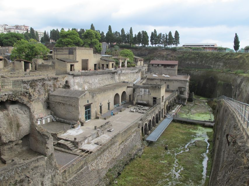 Herculaneum: 3D Walking Tour with Skip-the-Line Ticket - What You’ll See: Temples, Houses, and Squares Rebuilt in 3D