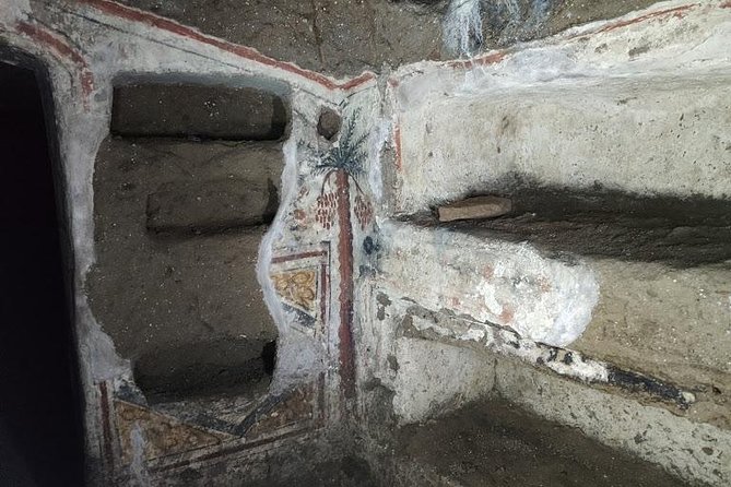 Jewish Ghetto and Synagogues with Jewish Roman Guide 3 Hours - Guide Quality, Small Group Size, and Why It Matters for Value