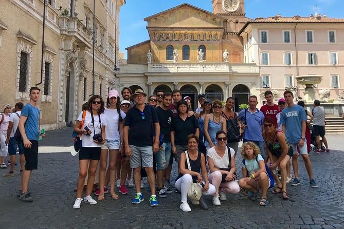 Jewish Ghetto and Trastevere Tour Rome - Stop 1: Antico Quartiere Ebraico and the synagogue moment