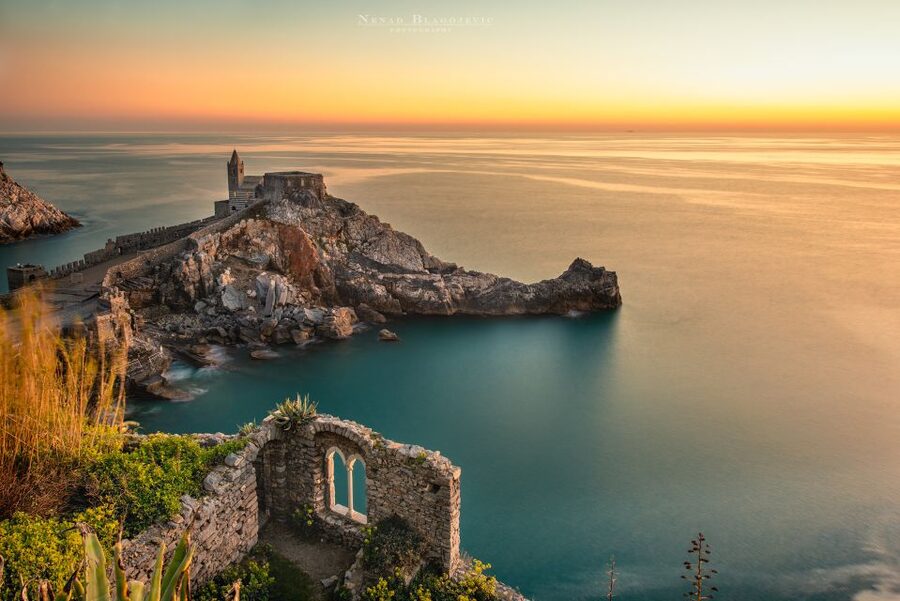 La Spezia: Cinque Terre and Portovenere Full-Day Boat Tour - Riomaggiore, Manarola, and Vernazza from the sea: classic views with less stress