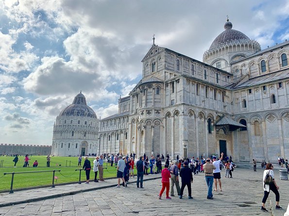 Livorno Shore Excursion: Florence & Pisa with Accademia and Tower - Walking Ponte Vecchio: Why This Old Bridge Still Feels Alive