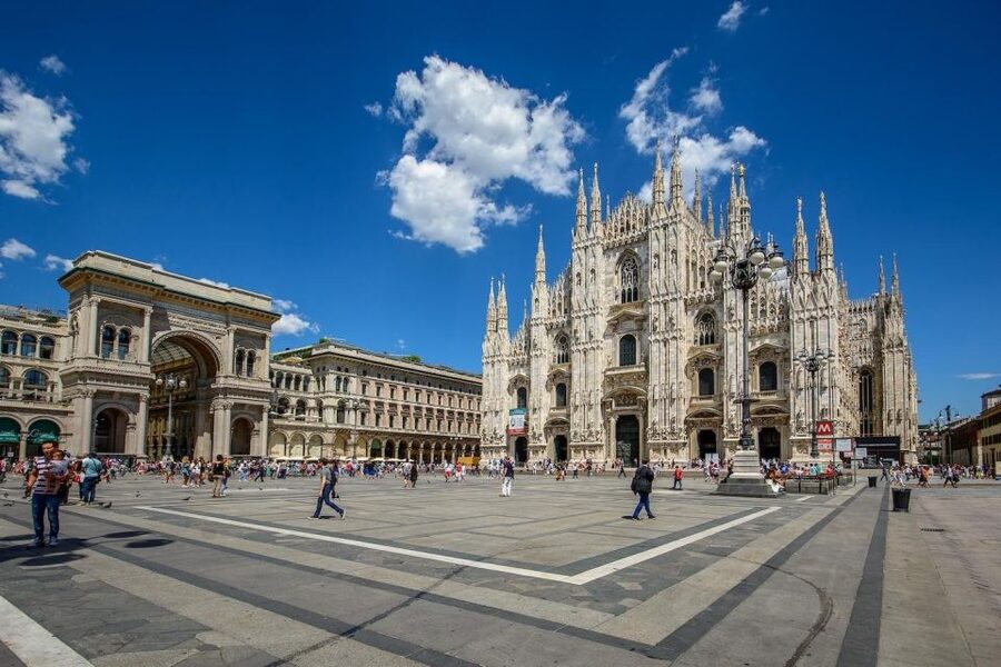 Milan: Cathedral and Terraces Guided Tour with Tickets - If the Duomo closes: how the tour adapts