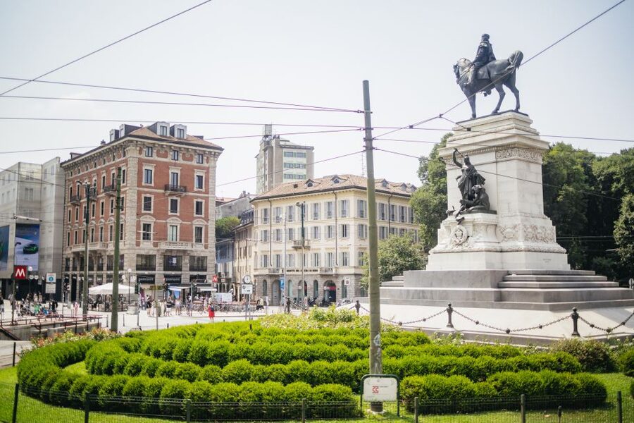 Milan: City Sightseeing Hop-On Hop-Off Bus with Audio Guide - What you actually get: lines, audio, and onboard extras